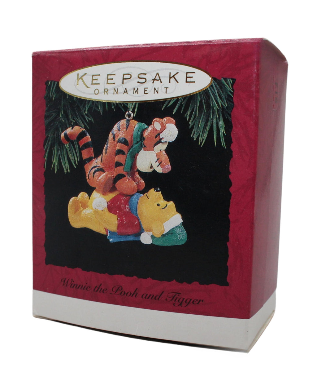 Winnie The Pooh and Tigger Ornament M53115