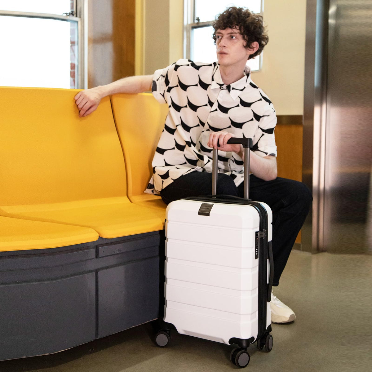 Hardside Expandable Carry On Luggage with Spinner Wheels, TSA Lock, USB Port, 20-Inch, White R2993