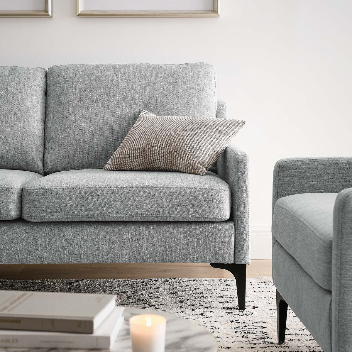 Light Gray Upholstered Fabric Loveseat I7047