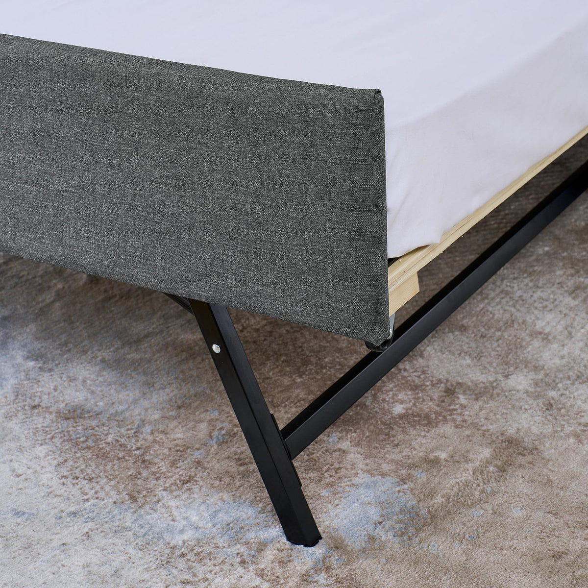 Twin Linen Upholstered Daybed with Pop Up Trundle F7141